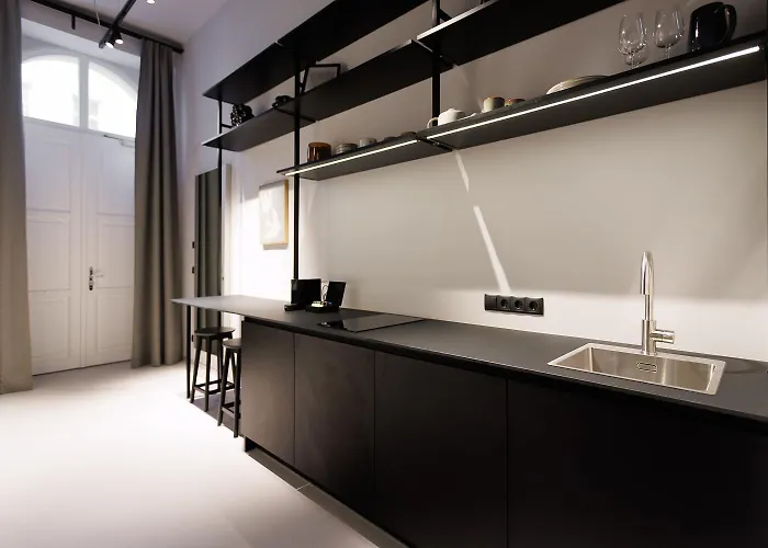 Appartement Boutique Design In Center, Walk To Karlsplatz, Opera