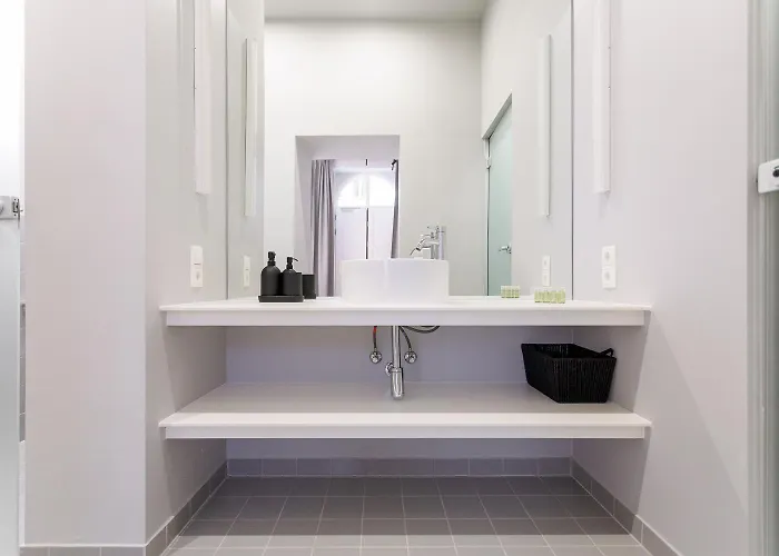 Boutique Design In Center, Walk To Karlsplatz, Opera Appartement *
