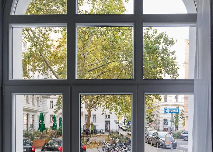 Boutique Design In Center, Walk To Karlsplatz, Opera Appartement *