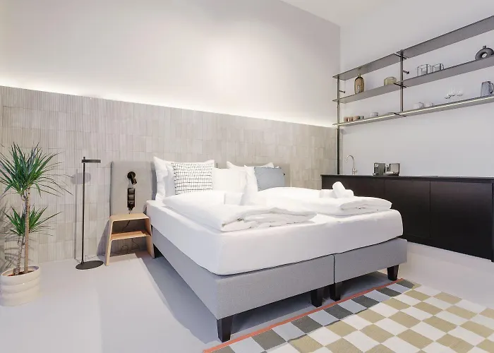 Boutique Design In Center, Walk To Karlsplatz, Opera