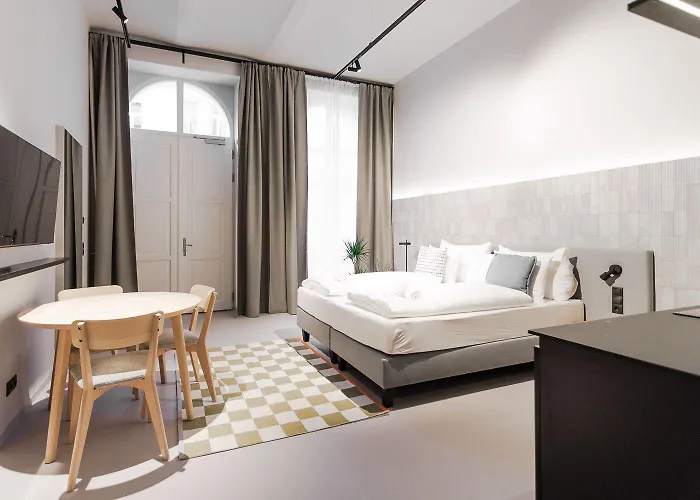 Boutique Design In Center, Walk To Karlsplatz, Opera