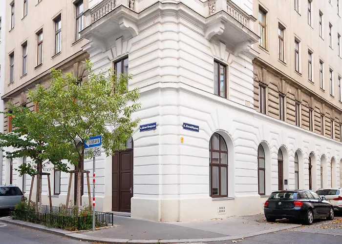 Appartement Boutique Design In Center, Walk To Karlsplatz, Opera